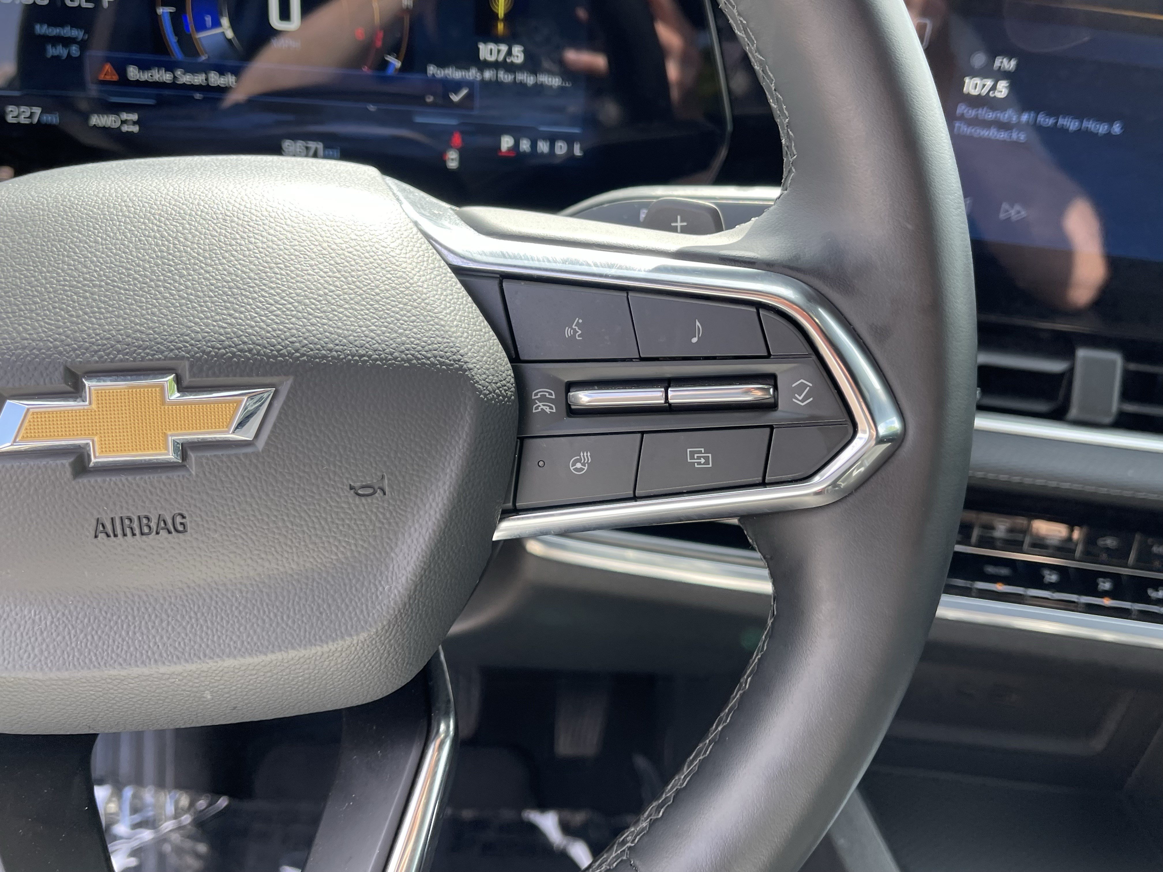 Used 2026 Chevrolet Equinox LT AWD/4WD image 21