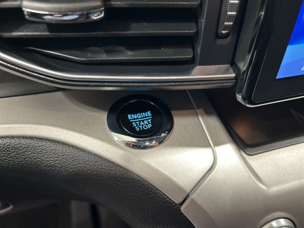 Used 2023 Ford Explorer XLT w/ Equipment Group 202A image 15