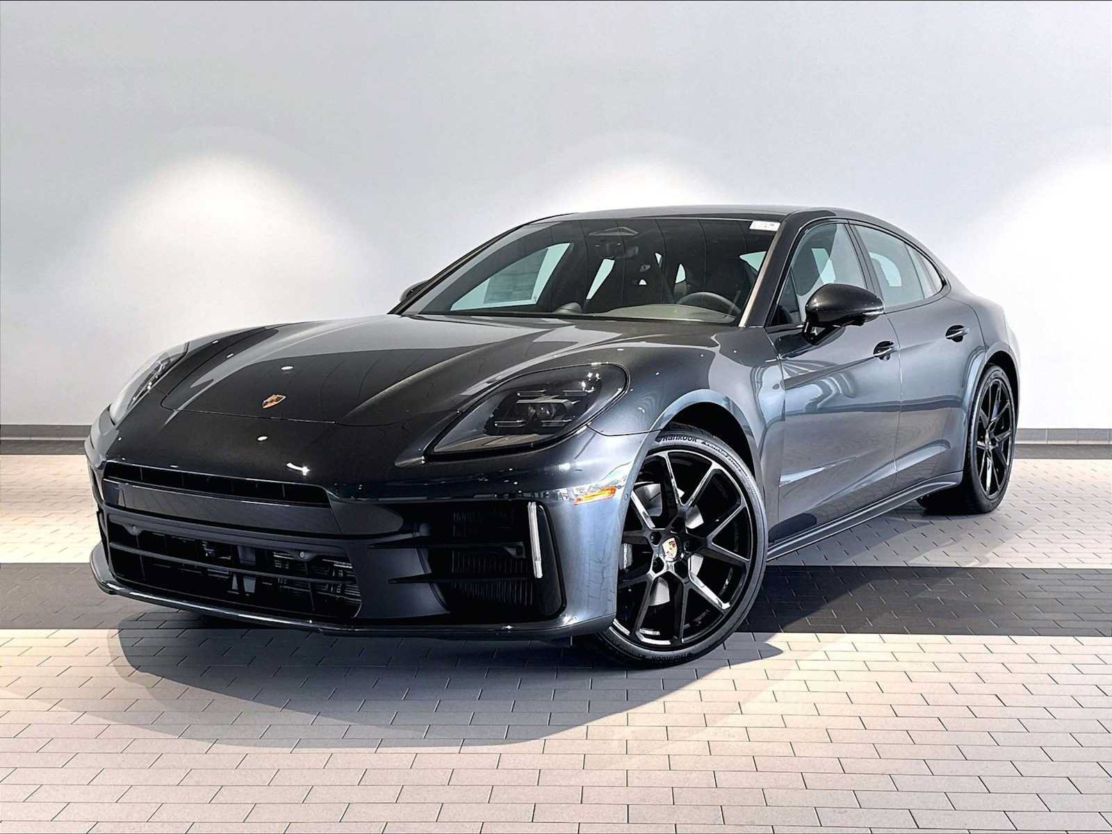 New 2026 Porsche Panamera 4