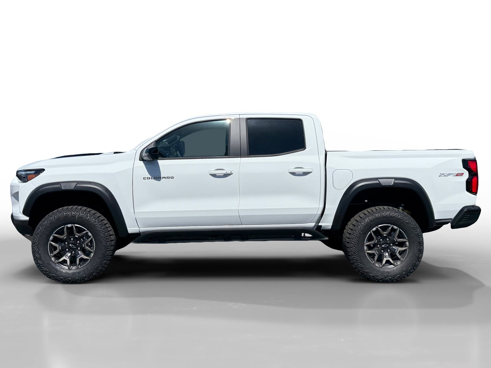 New 2026 Chevrolet Colorado ZR2 w/ Technology Package AWD/4WD image 2