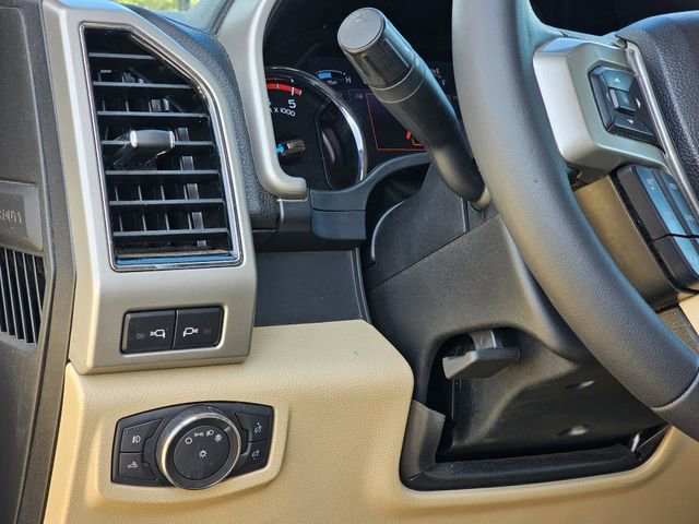 Certified 2021 Ford F250 Lariat w/ Lariat Value Package image 18