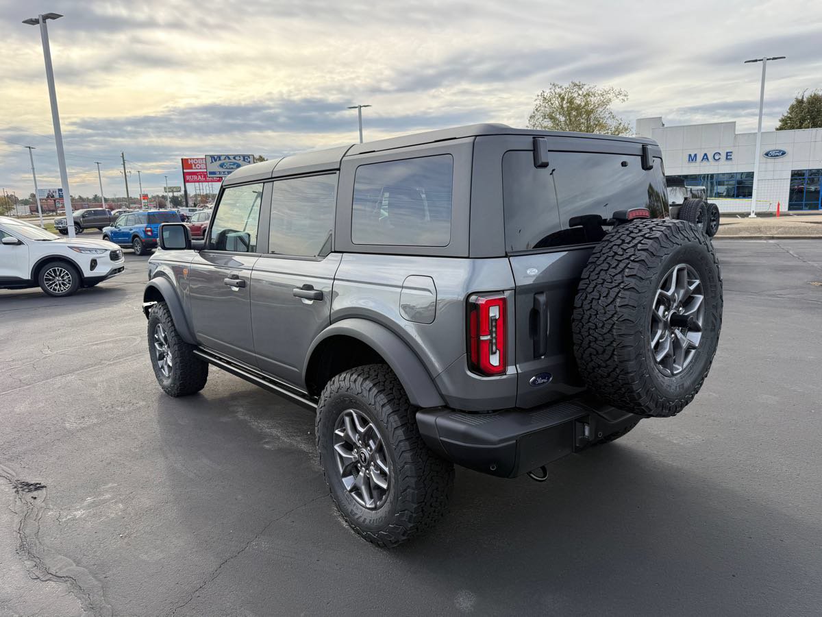 New 2025 Ford Bronco Badlands AWD/4WD image 4