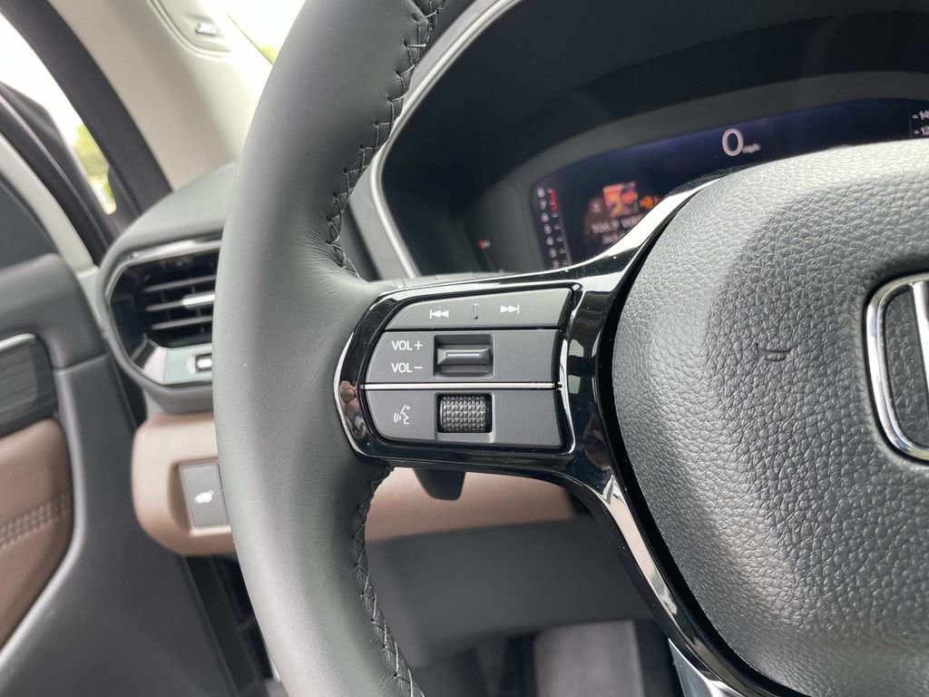 New 2026 Honda Pilot Touring image 19