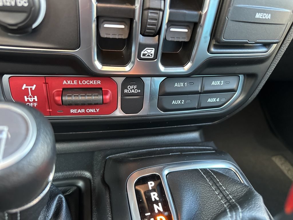 New 2026 Jeep Gladiator Mojave w/ Safety Group AWD/4WD image 5