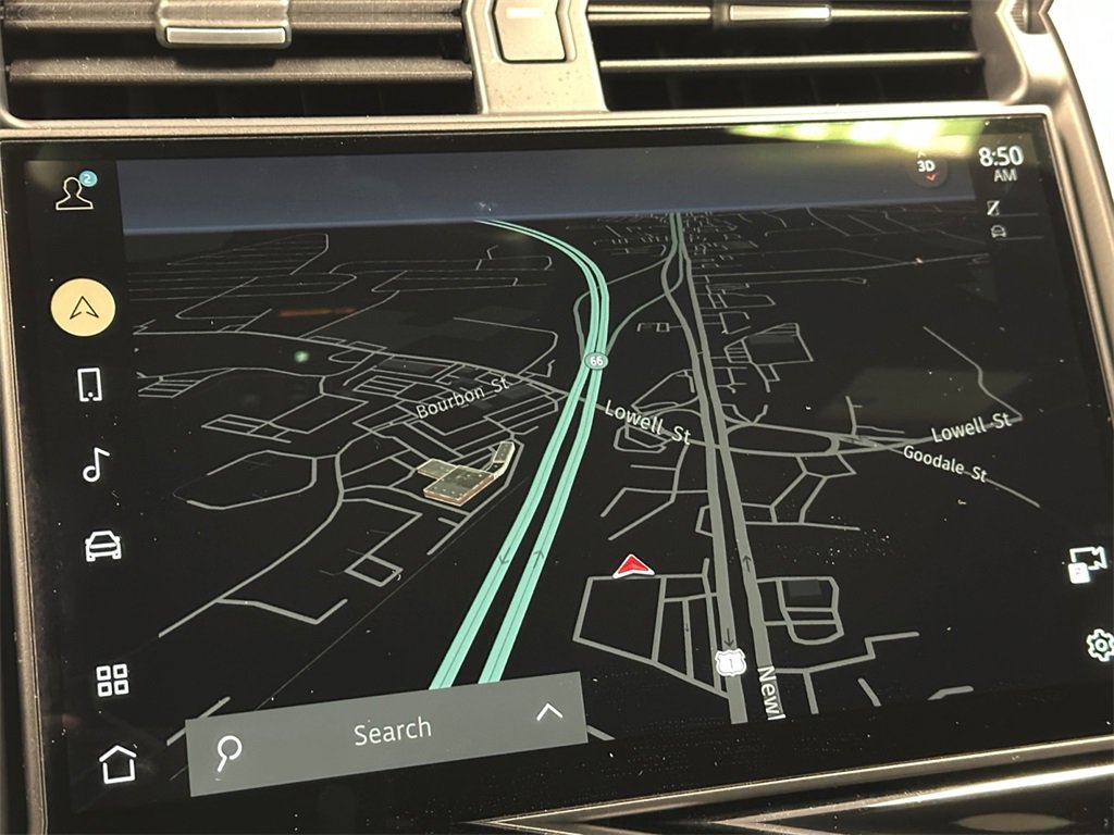 Used 2023 Land Rover Discovery Metropolitan Edition image 20