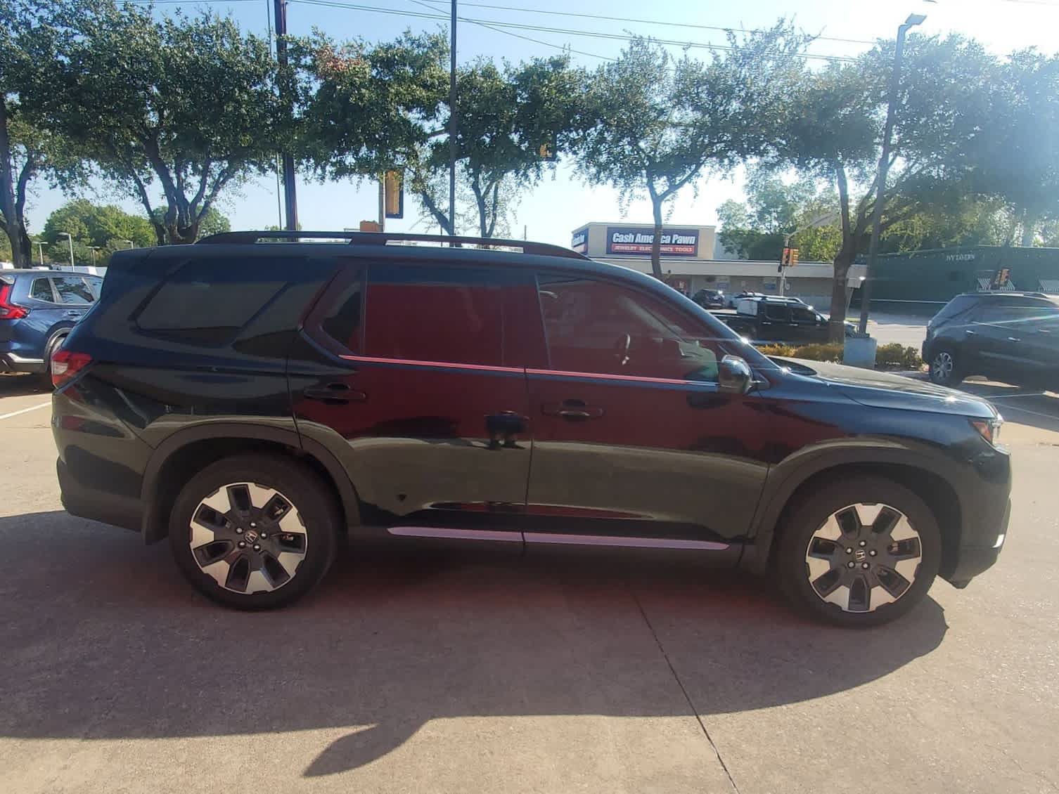 Used 2026 Honda Pilot Elite image 7