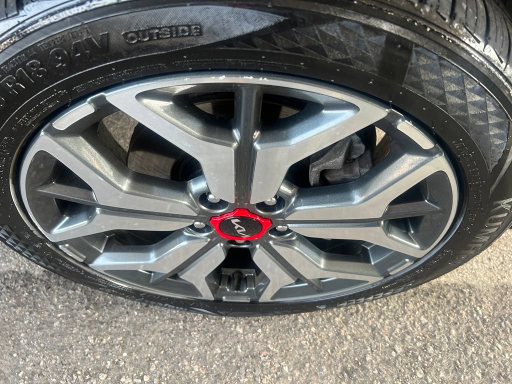 Certified 2023 Kia Seltos SX w/ SX Sunroof Package AWD/4WD image 42
