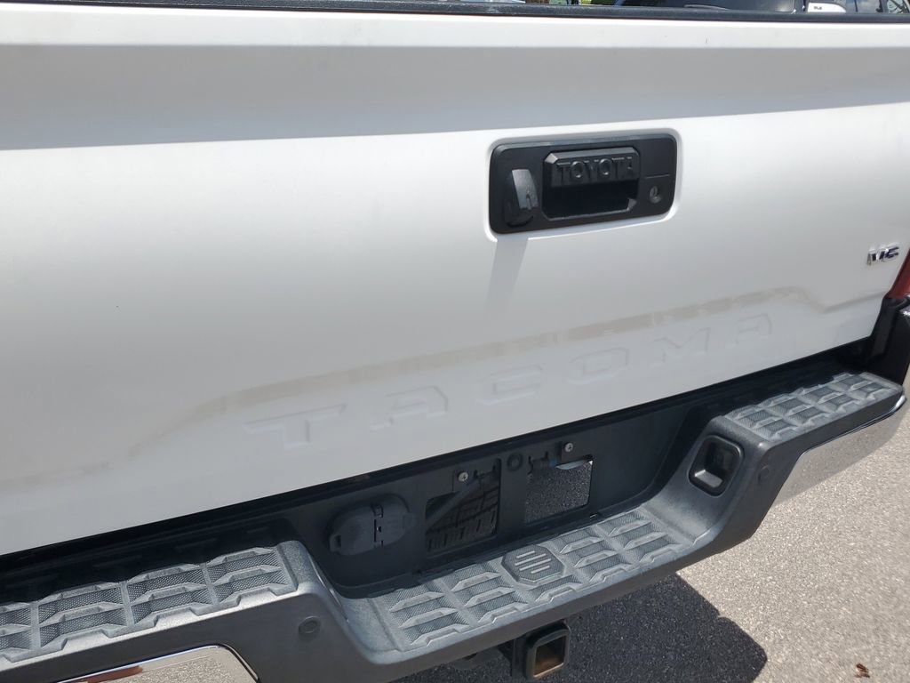Used 2019 Toyota Tacoma SR5 RWD image 28