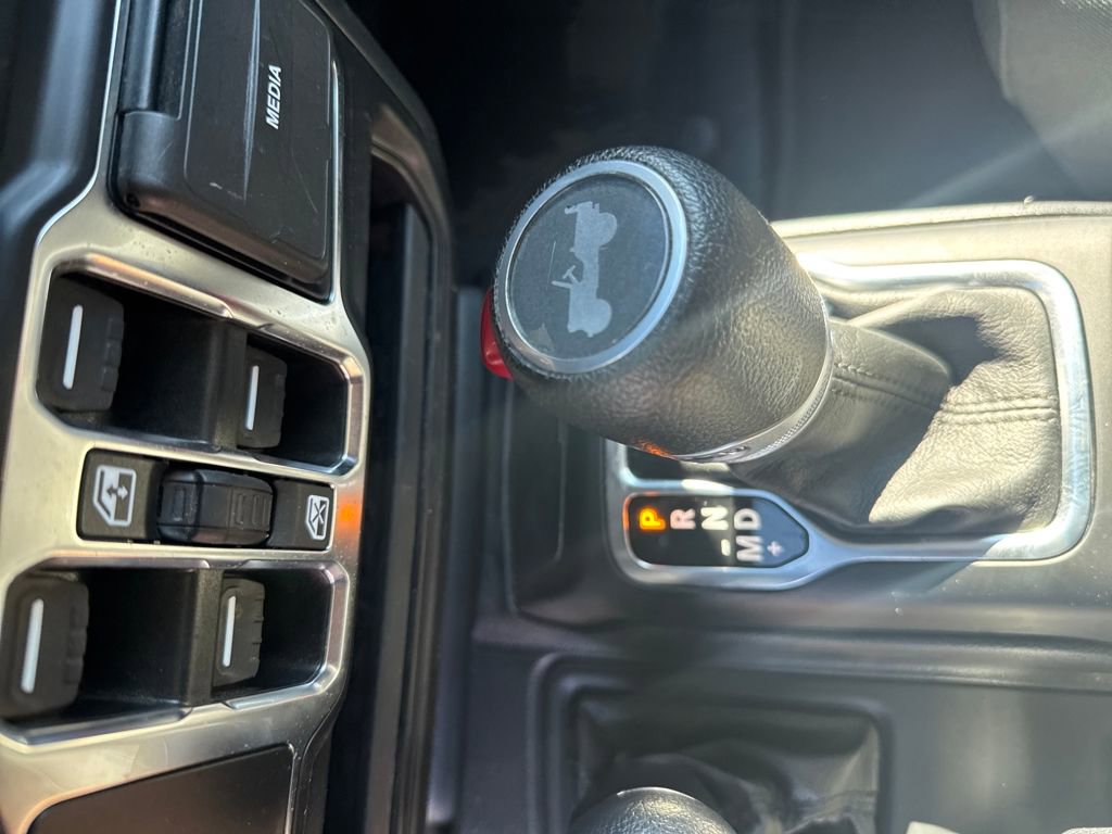 Used 2022 Jeep Wrangler Unlimited Sport image 26