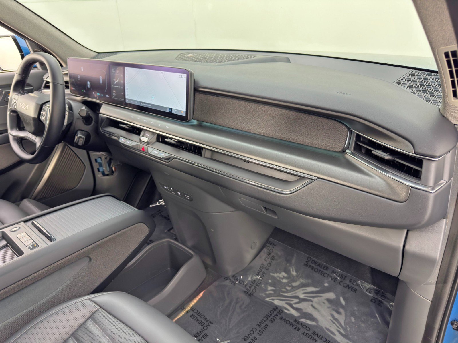 Used 2024 Kia EV9 Land image 15