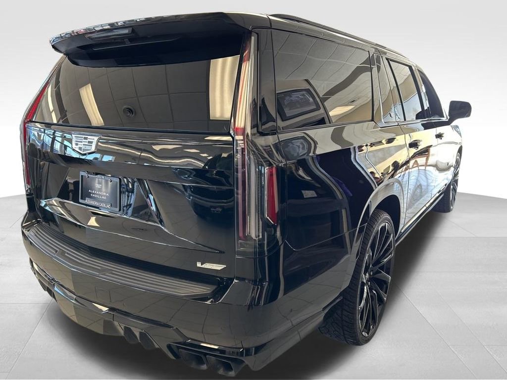 Used 2023 Cadillac Escalade ESV V AWD/4WD image 4
