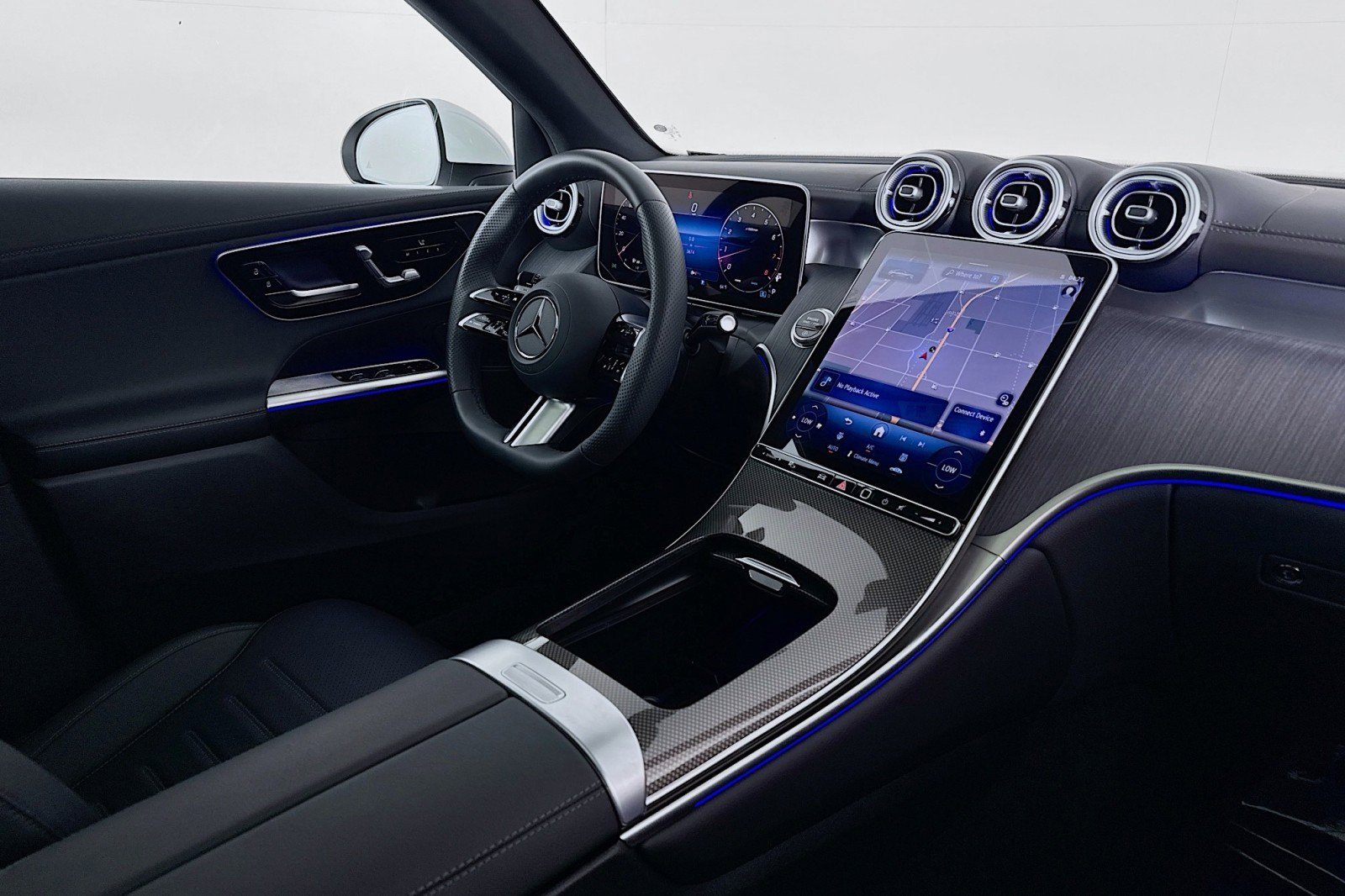 Certified 2025 Mercedes-Benz GLC 300 4MATIC image 16