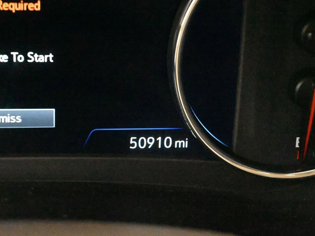 Used 2024 Chevrolet Malibu LT image 37