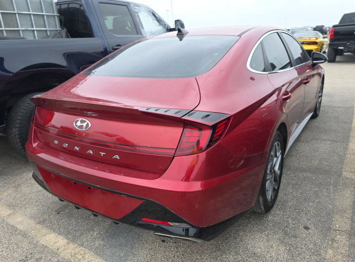 Used 2023 Hyundai Sonata SEL FWD image 2