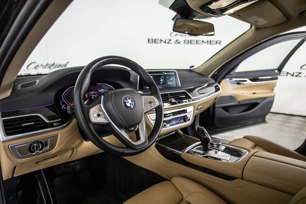 Used 2022 BMW 740i xDrive w/ Premium Package image 23