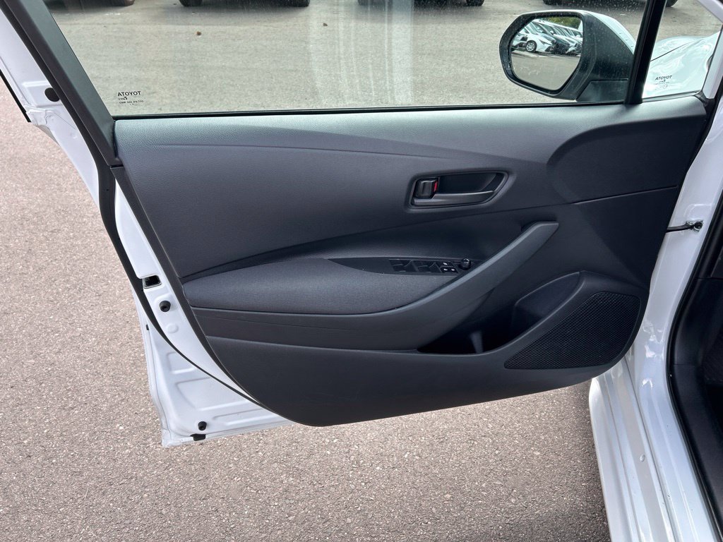 Used 2025 Toyota Corolla LE FWD image 19