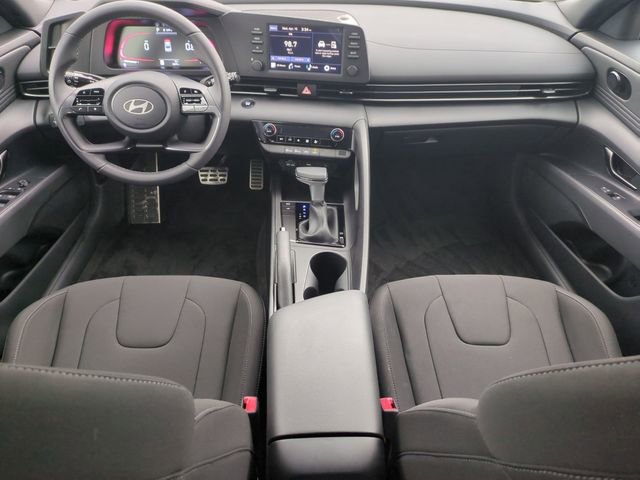 Certified 2025 Hyundai Elantra Sport image 14