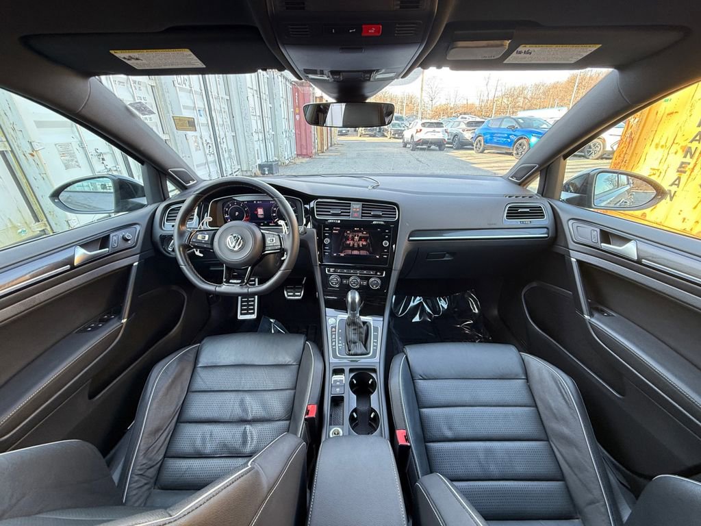 Used 2019 Volkswagen Golf R 4-Door image 20