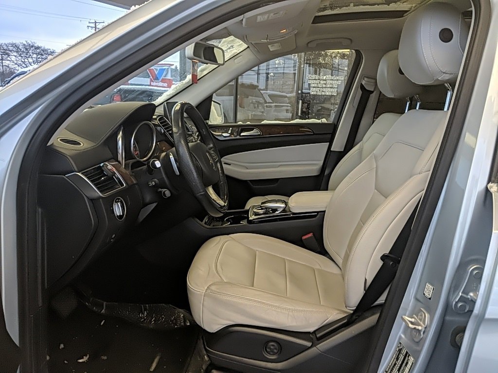 Used 2017 Mercedes-Benz GLS 450 4MATIC image 13