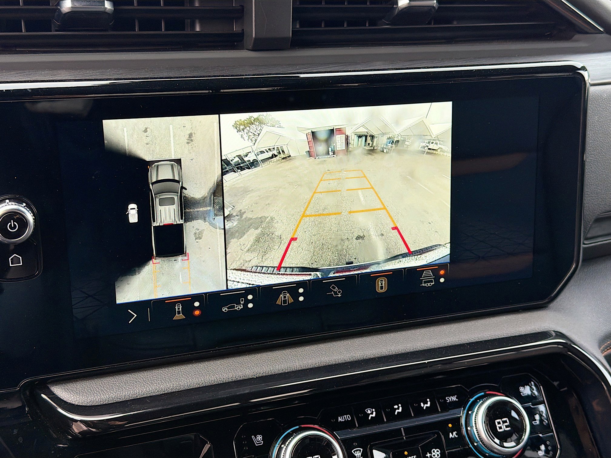 Used 2024 GMC Sierra 1500 AT4 w/ Technology Package image 32