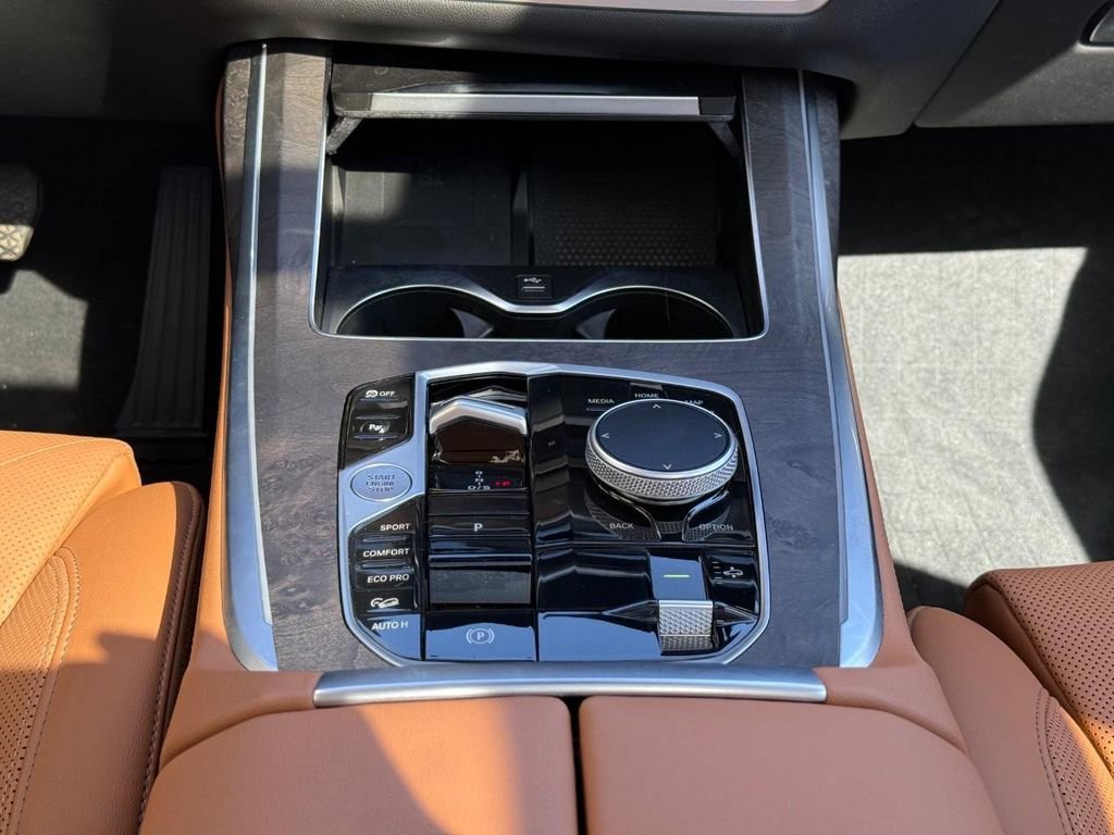 Certified 2023 BMW X7 xDrive40i w/ Premium Package image 13