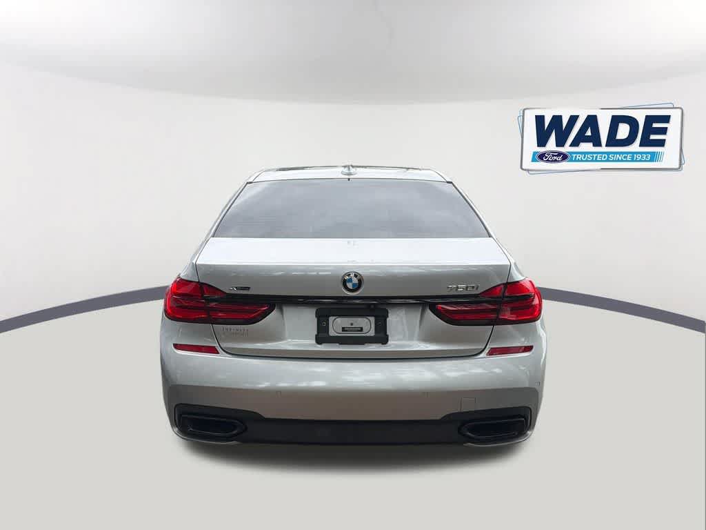 Used 2019 BMW 750i xDrive w/ Executive Package AWD/4WD image 5