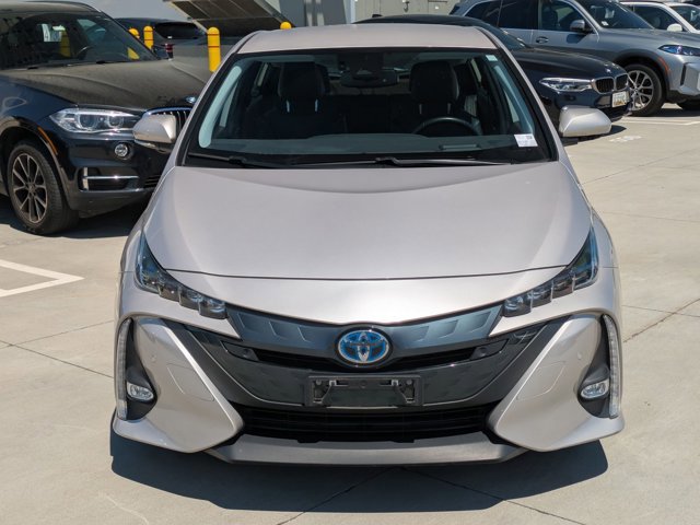 Used 2021 Toyota Prius Prime Limited FWD image 2