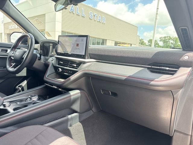 Used 2025 Ford Explorer ST-Line w/ ST-Line Street Pack AWD/4WD image 20