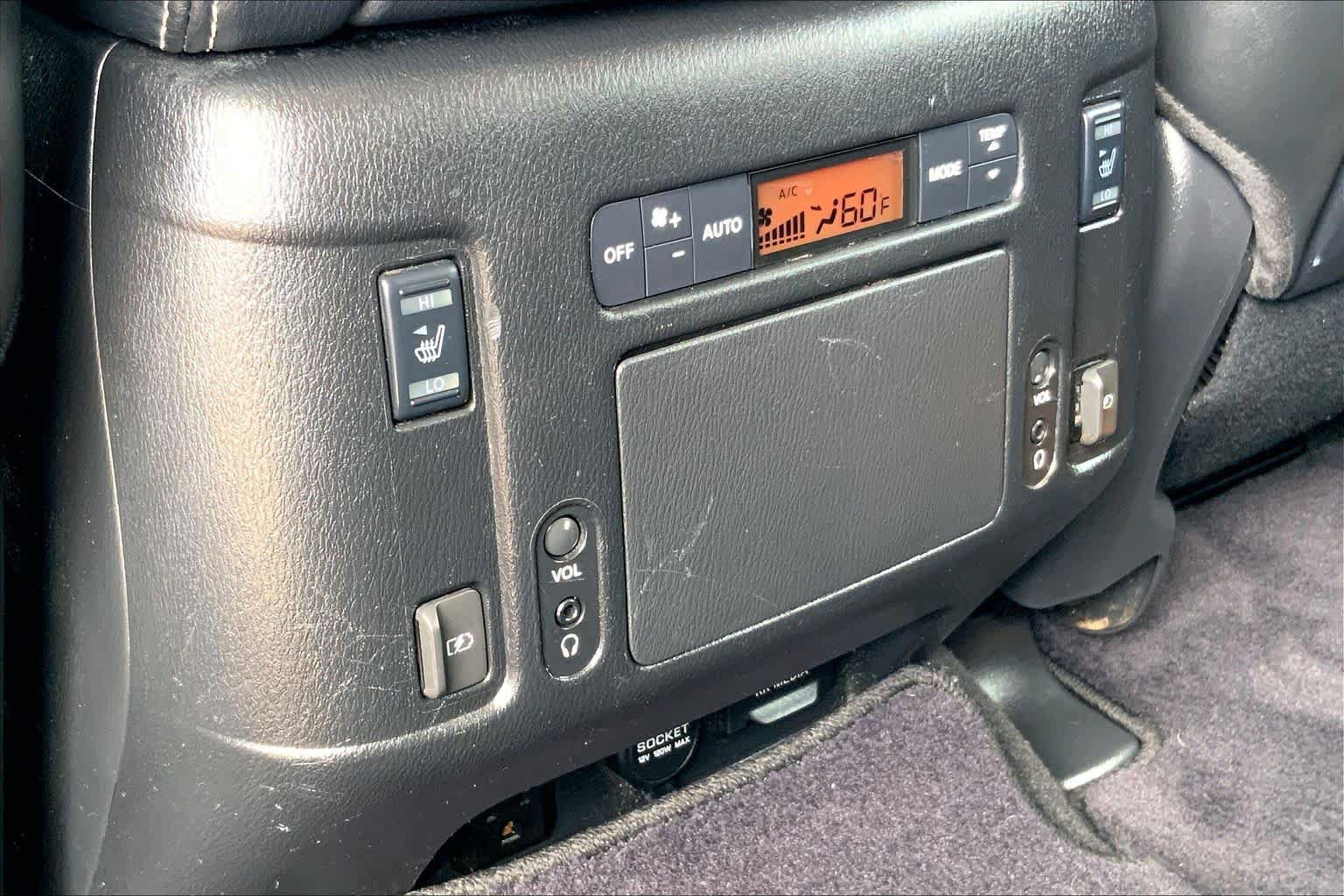 Used 2019 Nissan Armada Platinum w/ Captain's Chairs Package AWD/4WD image 36
