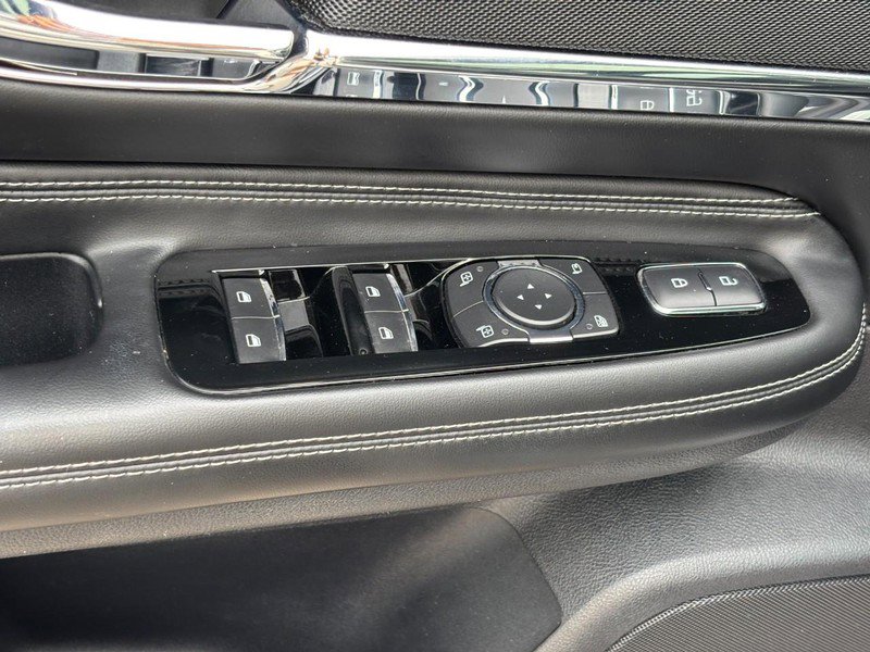 Used 2020 Lincoln Corsair Reserve image 16
