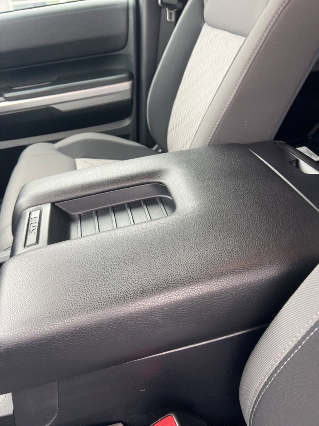 Used 2017 Toyota Tundra SR5 image 11