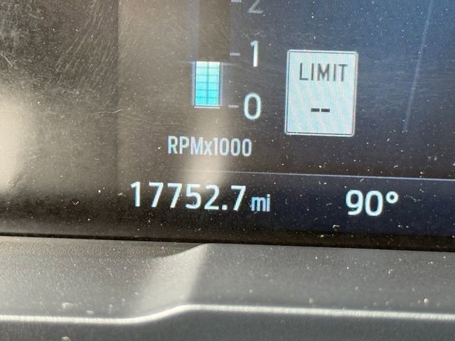 Used 2025 Ford Maverick Lariat w/ 4K Tow Package image 19