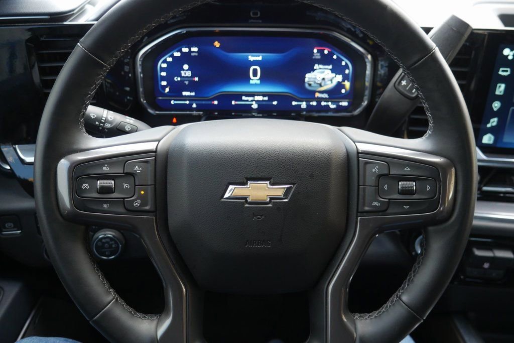 Used 2024 Chevrolet Silverado 2500 High Country w/ High Country Premium Package image 12