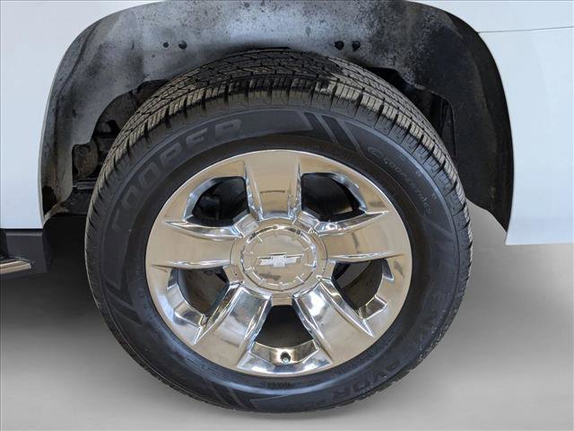 Used 2019 Chevrolet Suburban Premier image 28