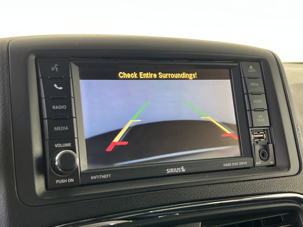 Used 2017 Dodge Grand Caravan SXT w/ Rear Park Assist Package FWD image 22