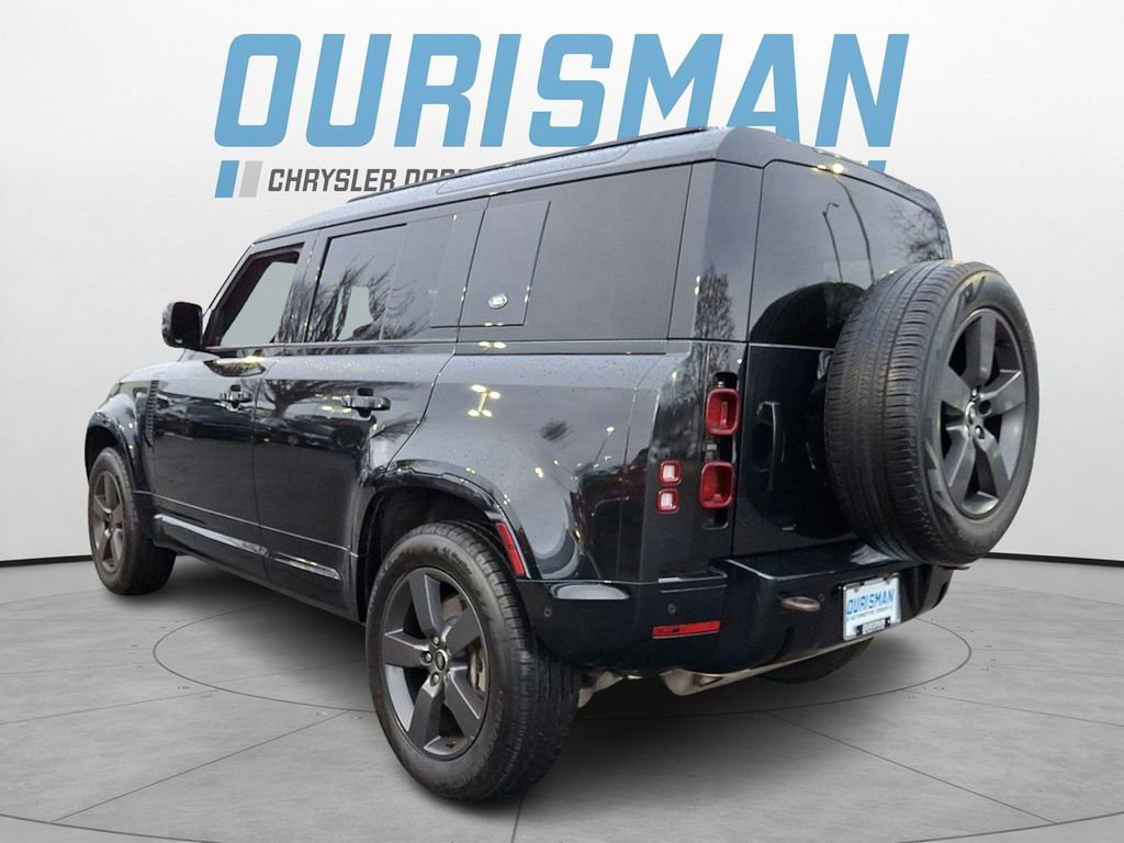 Used 2023 Land Rover Defender 110 X-Dynamic SE image 4