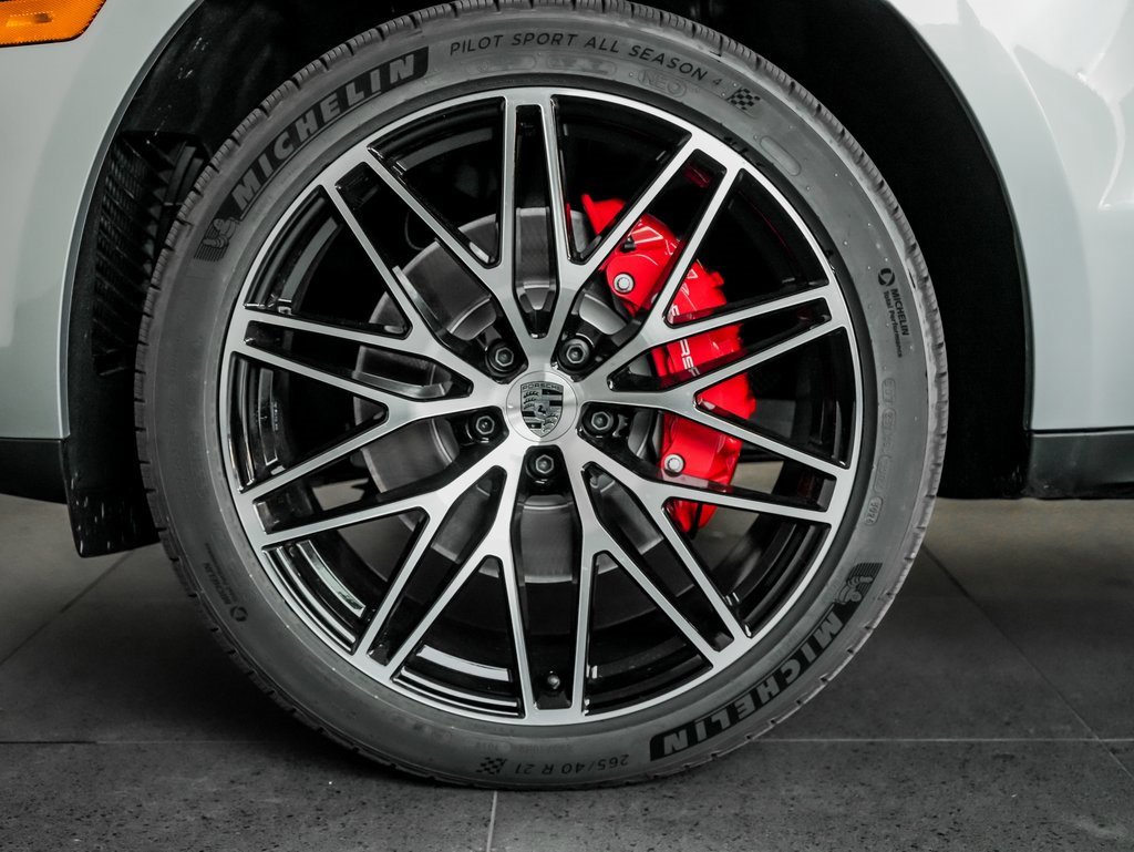 New 2026 Porsche Macan S image 10