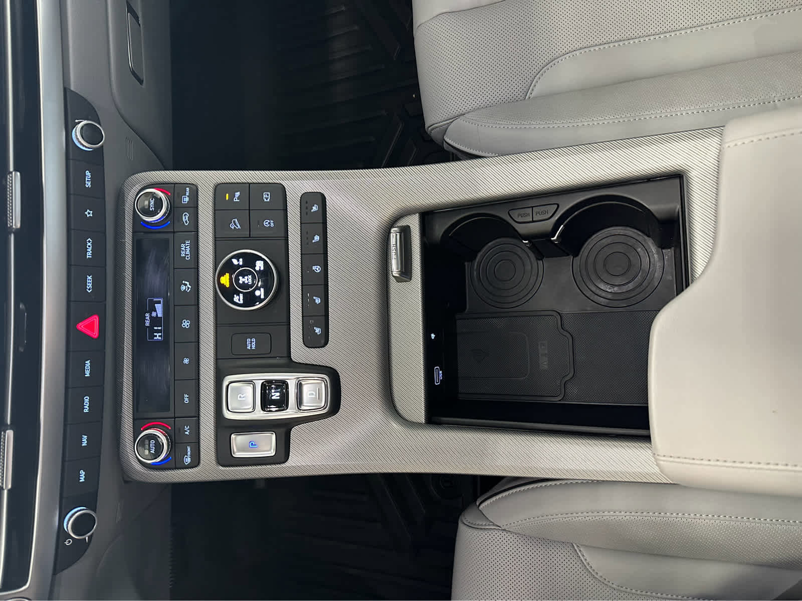 Used 2025 Hyundai Palisade SEL image 28