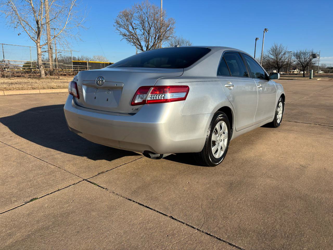 Used 2010 Toyota Camry image 24
