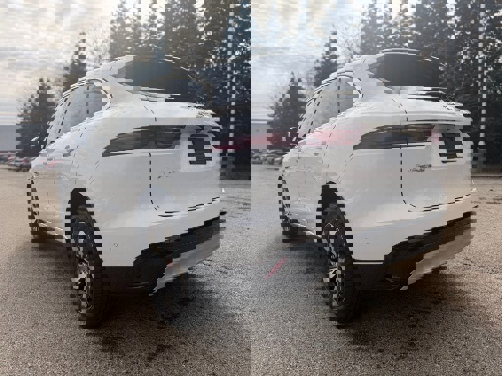 Used 2021 Jaguar F-PACE S image 4