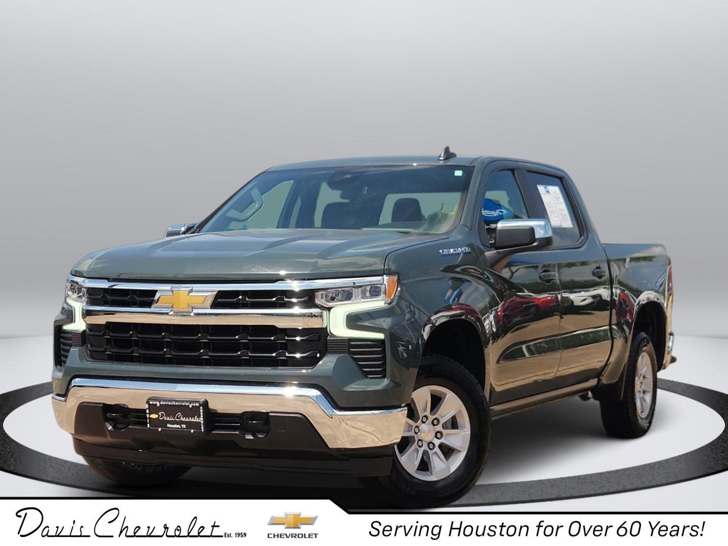 Certified 2025 Chevrolet Silverado 1500 LT AWD/4WD image 1