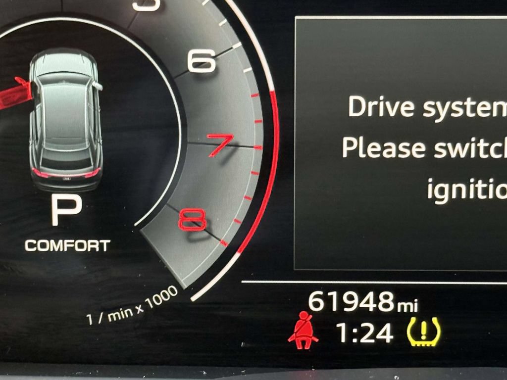 Used 2021 Audi Q8 Prestige AWD/4WD image 5