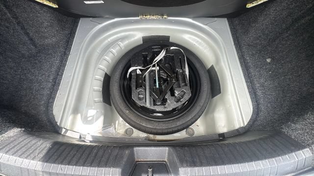 Used 2024 Volkswagen Jetta SE FWD image 16