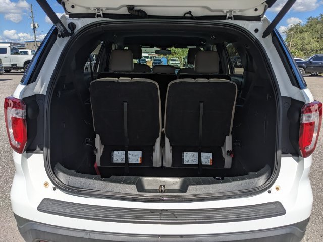 Used 2019 Ford Explorer XLT w/ Equipment Group 202A AWD/4WD image 14