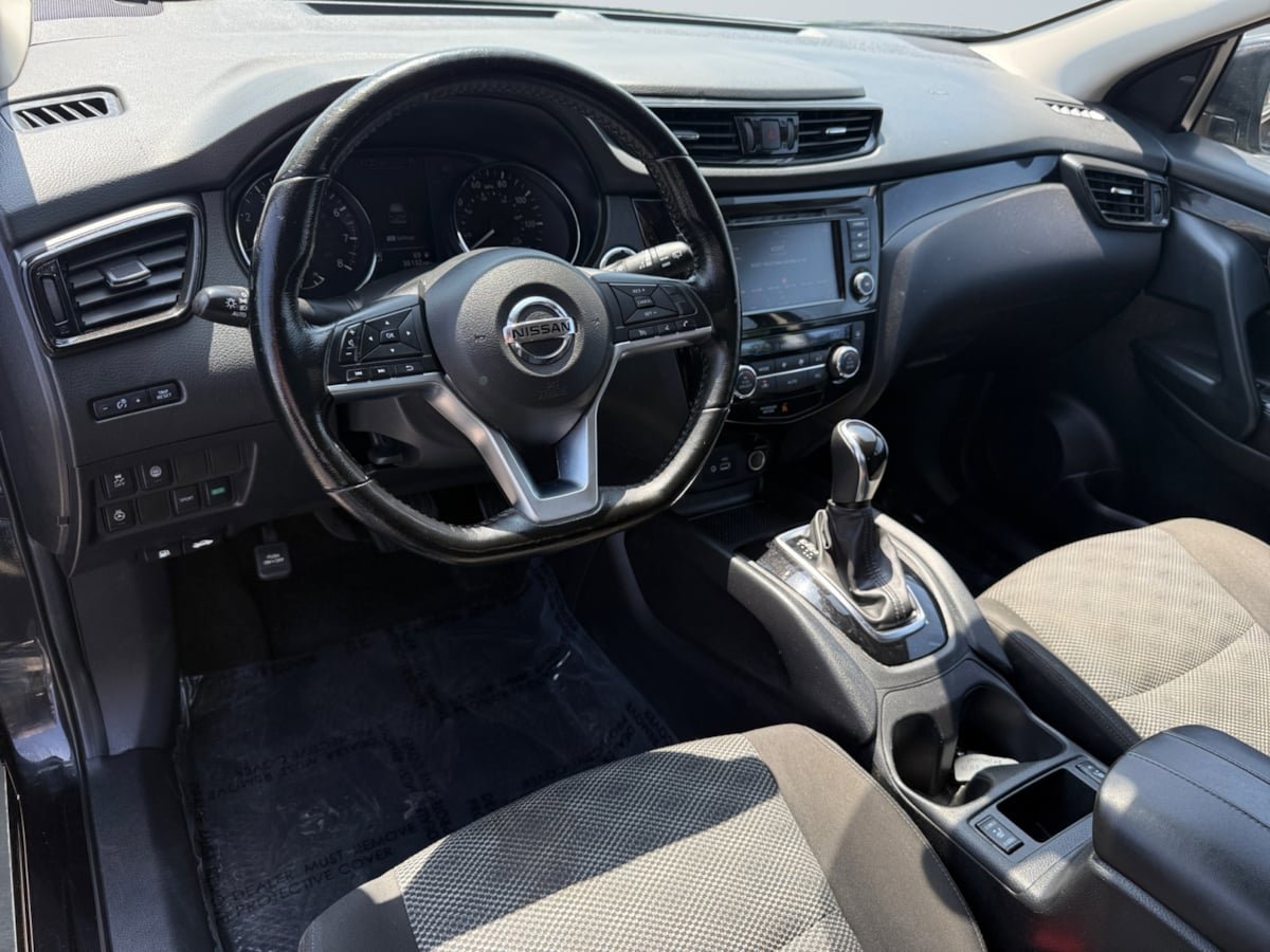 Used 2022 Nissan Rogue Sport SV image 15