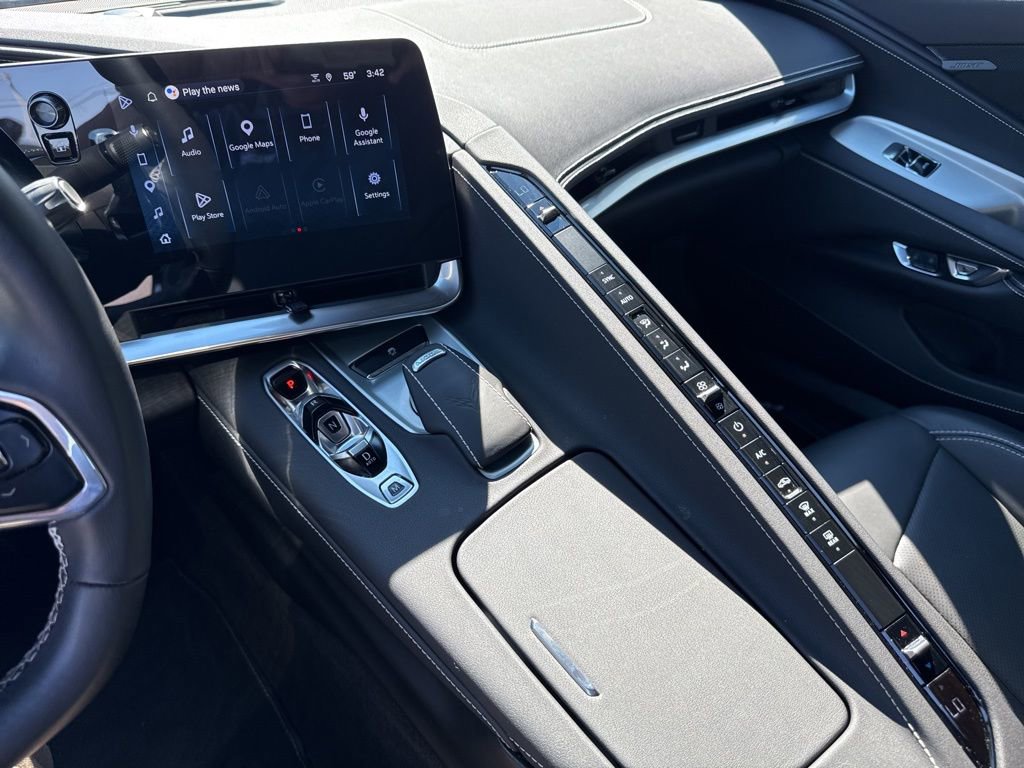 Used 2025 Chevrolet Corvette Stingray Coupe w/ 1LT image 25