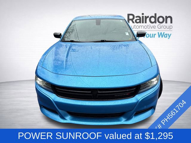 Used 2023 Dodge Charger SXT image 2