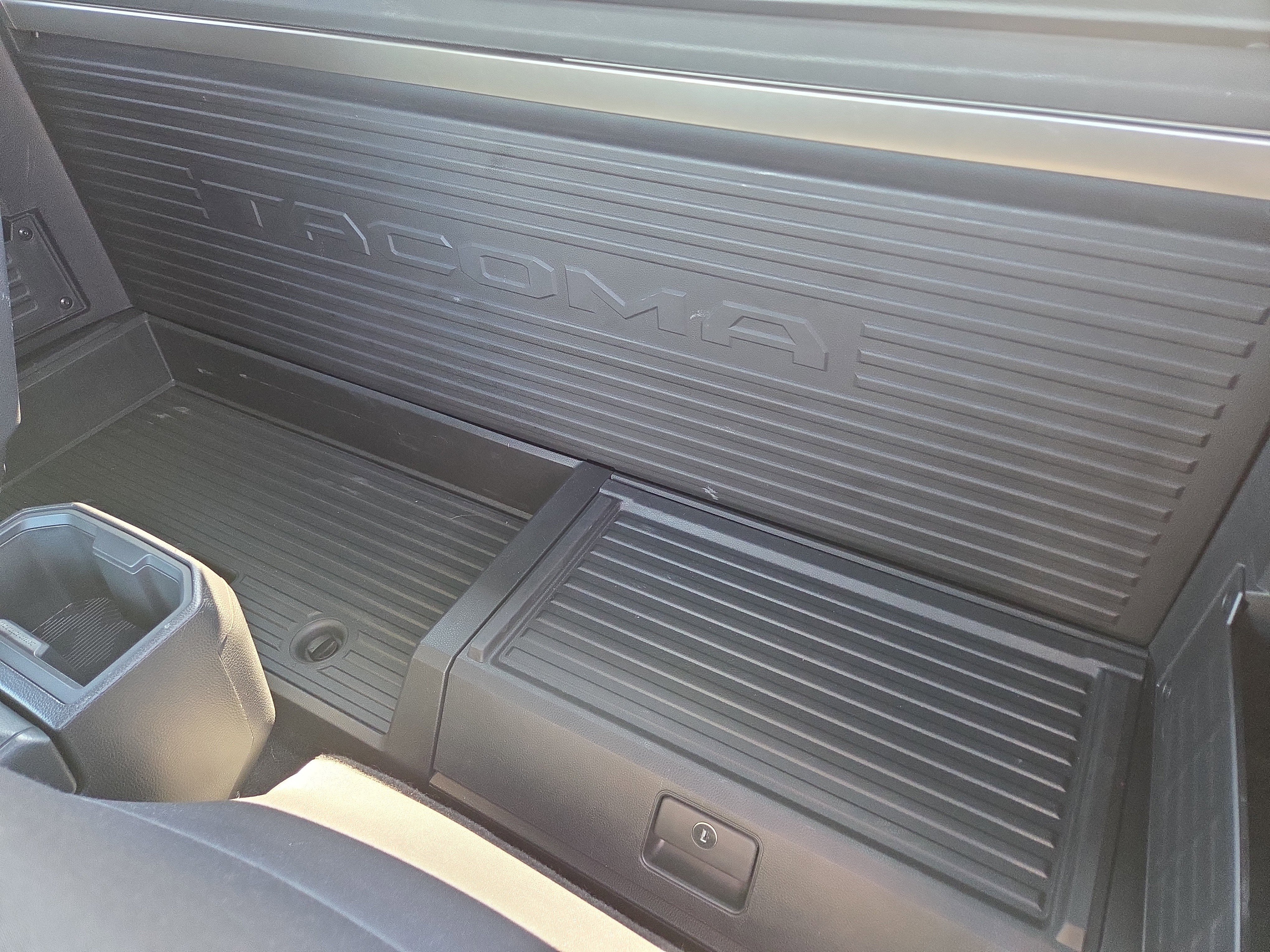 Certified 2025 Toyota Tacoma SR RWD image 19