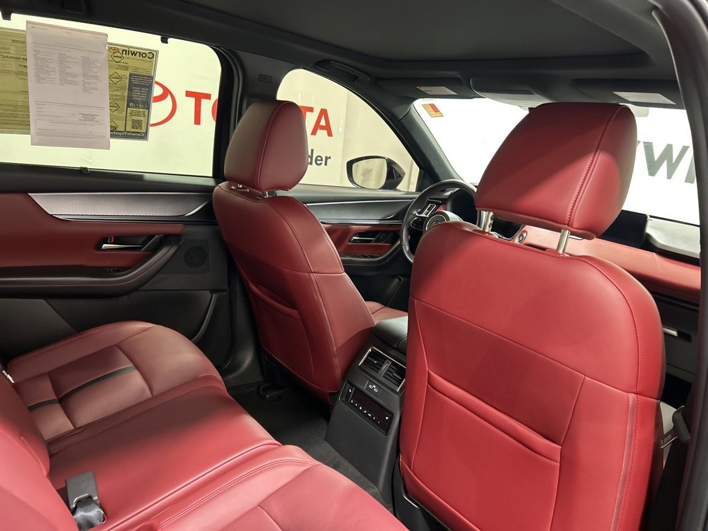 Used 2025 MAZDA CX-70 3.3 Turbo S w/ Premium Package image 17