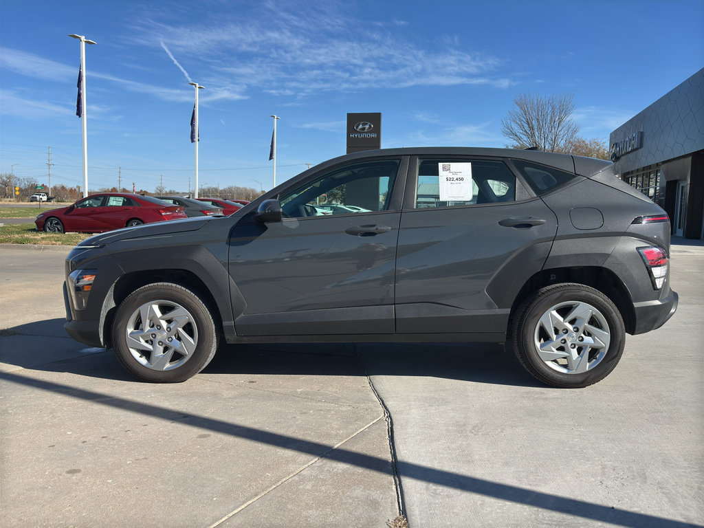 Certified 2024 Hyundai Kona SE image 4